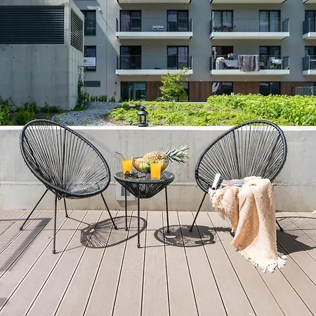 Apartment Rent Like - River Breslau